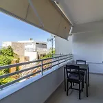 Bohosapiens Atlas With Sea Access Apartment Loutráki