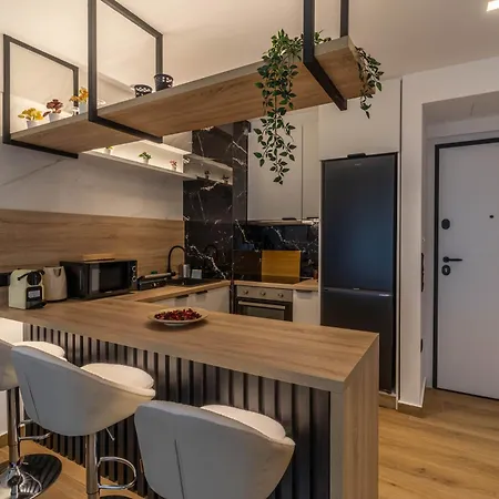 Bohosapiens Atlas With Sea Access شقة لوتراكي