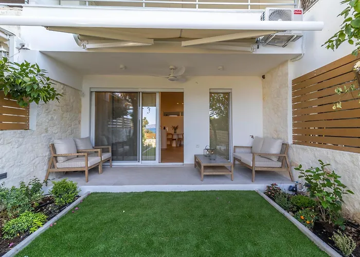 Апартаменты Bohosapiens Atlas With Sea Access