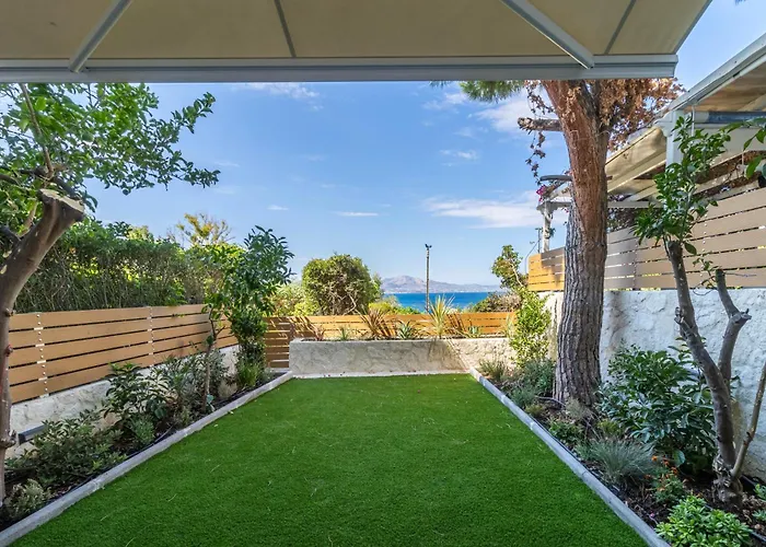 Апартаменты Bohosapiens Atlas With Sea Access