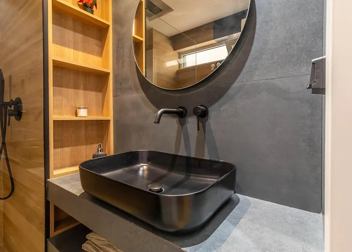 Апартаменты Bohosapiens Atlas With Sea Access Лоутраки